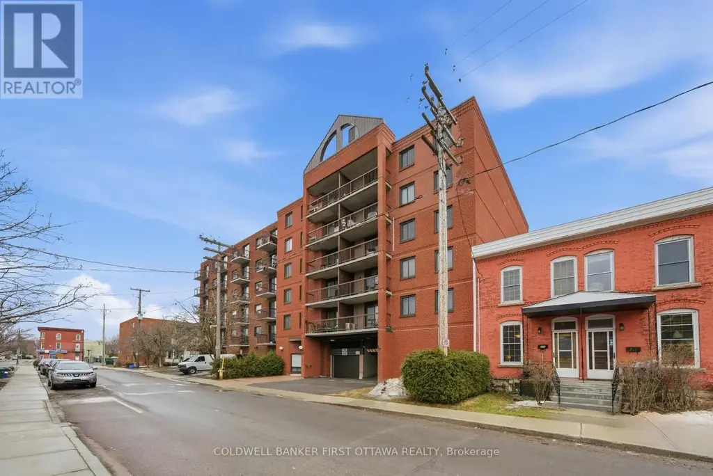 402 - 222 Guigues Avenue, Ottawa
